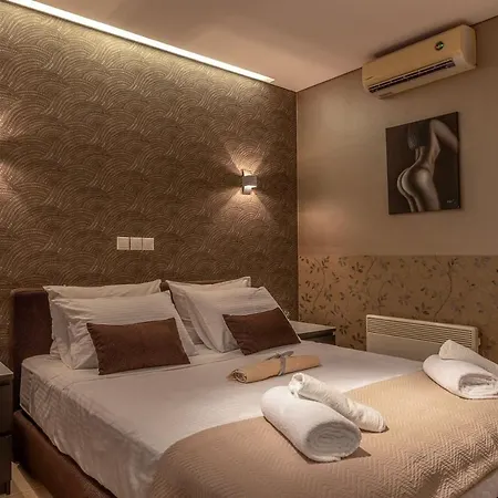 Apartment Jacuzzi - In Riviera Athens