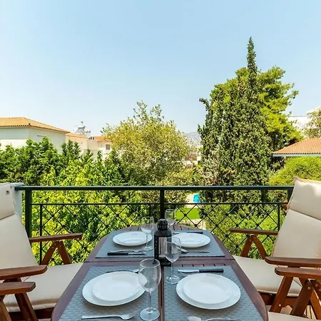 Jacuzzi - In Riviera Apartment *